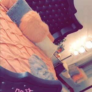 Meet your Posher, Allison